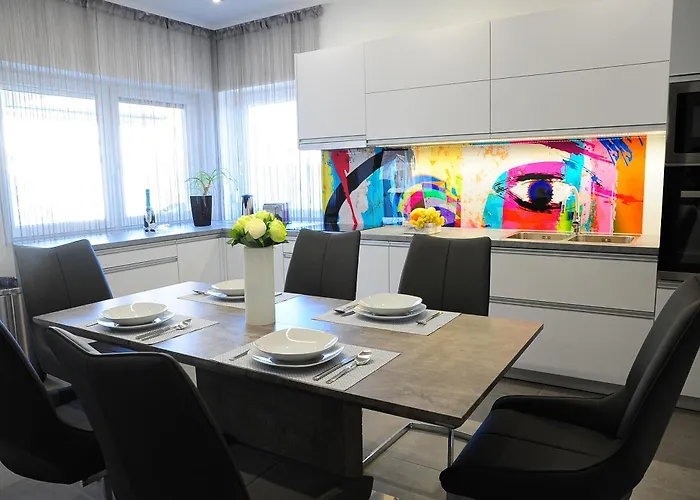M Art Inn Apartman